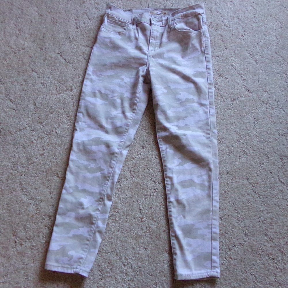 Levi's 720 High Rise Super Skinny Camo Jeans